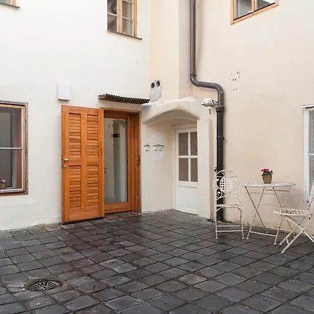 Royal View Apartment Prague