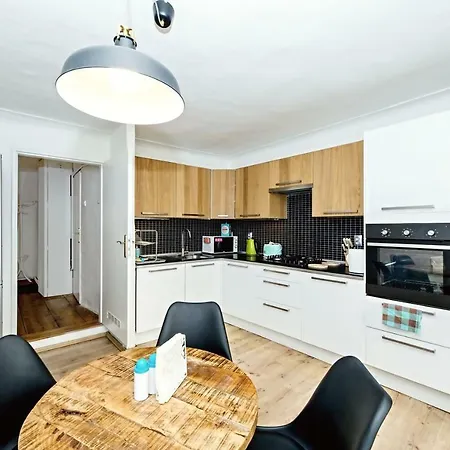 Royal View Apartment